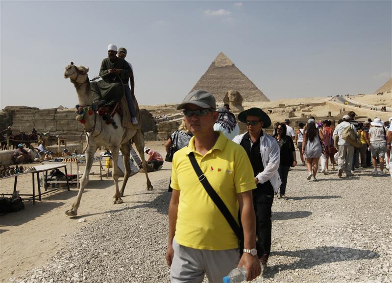 مرشدون سياحيون مصريون يتظاهرون خوفا من صعود الاسلاميين