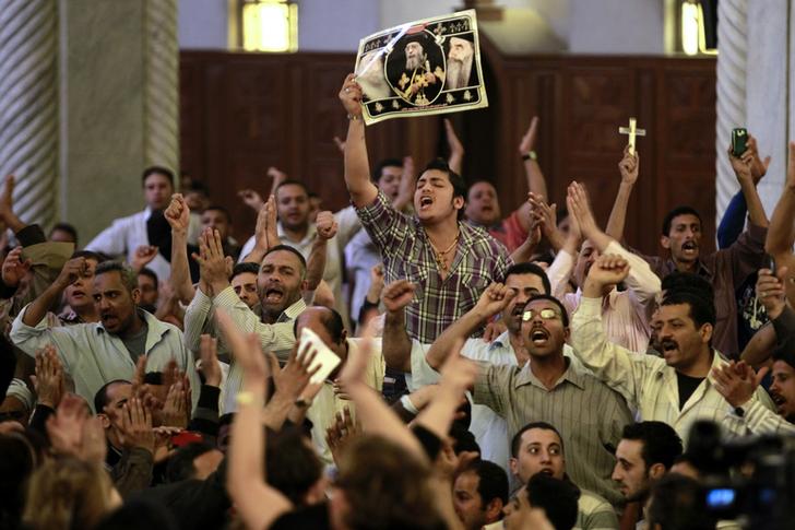 أبوسعدة: الأقباط أصبحوا رهينة في مصر وصمت النظام على أحداث الكاتدرائية يدل على تواطؤه أو عجزه