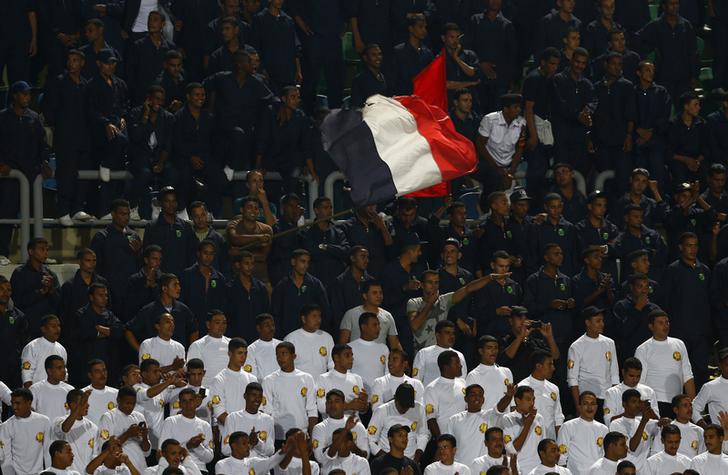 إنبي يفوز برباعية ويواصل سعيه للبقاء منافسا في الدوري المصري