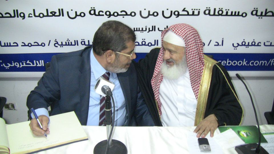 حزب النور يدعم مرسي رسميا في جولة الإعادة بالانتخابات الرئاسية