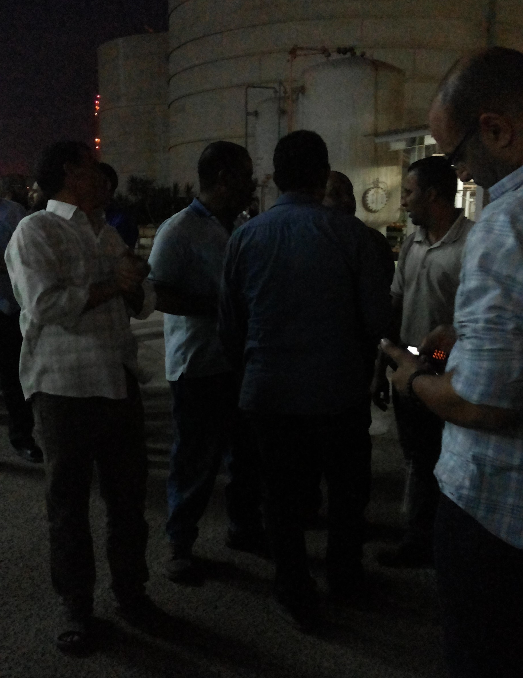 إضراب 1500 عامل بالشركة المصرية للأسمدة بالعين السخنة عن العمل لحرمانهم من الأرباح