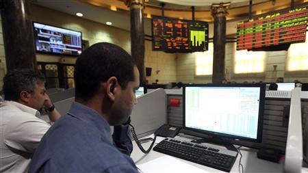 البورصة تغلق على تراجع 2.4% مدفوعة بمبيعات المؤسسات المصرية والأجنبية