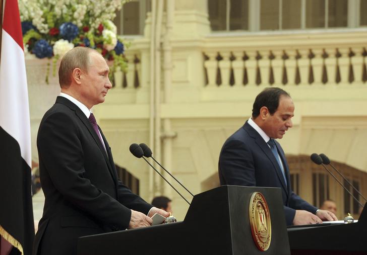 السيسى لوكالة أنباء روسية: مصر لا تتعرض لمصالح الآخرين ولا تقبل التدخل في شئونها