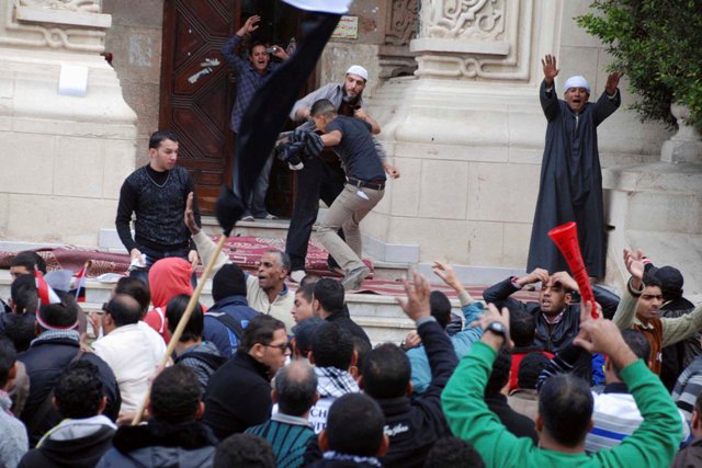 الداخلية تحذر من تداعيات دعوة القوى السياسية المختلفة لتظاهرات بالأسكندرية وتحملها المسؤولية