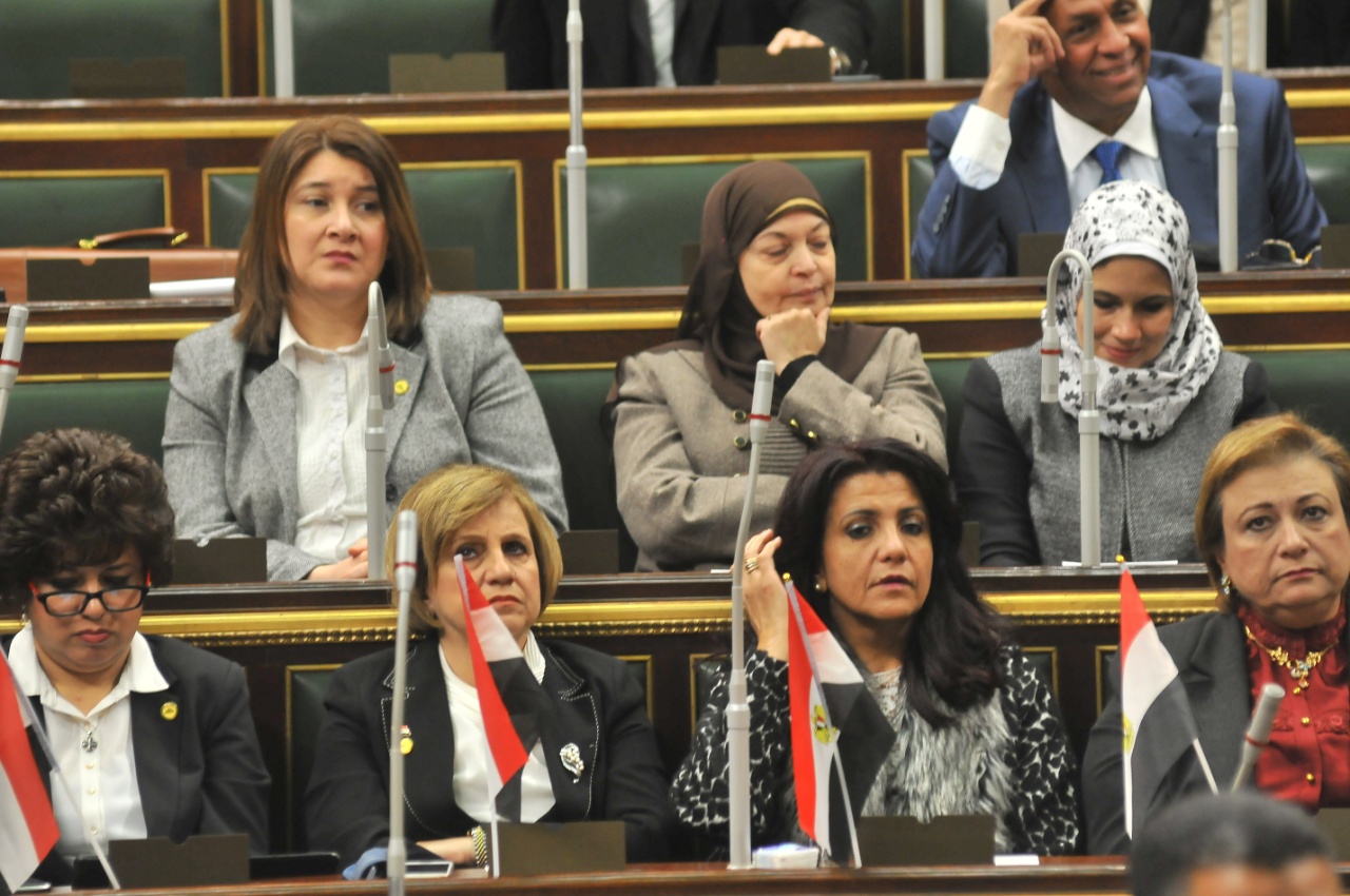 النائبة أنيسة حسونة تعترض على عدم تمثيل المرأة في الوفود البرلمانية