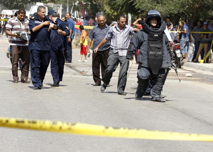 مقتل خمسة أشخاص بينهم شرطي في ذكرى فض دام لاعتصامين بمصر