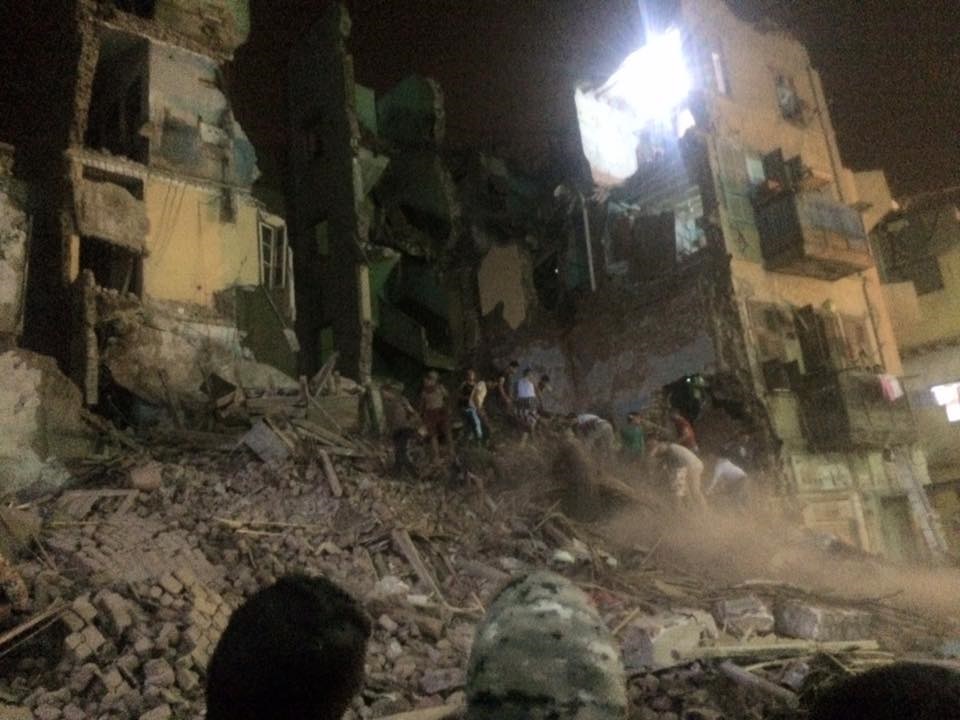 تلفزيون: مقتل 5 أشخاص إثر انهيار عقار بشبرا في القاهرة