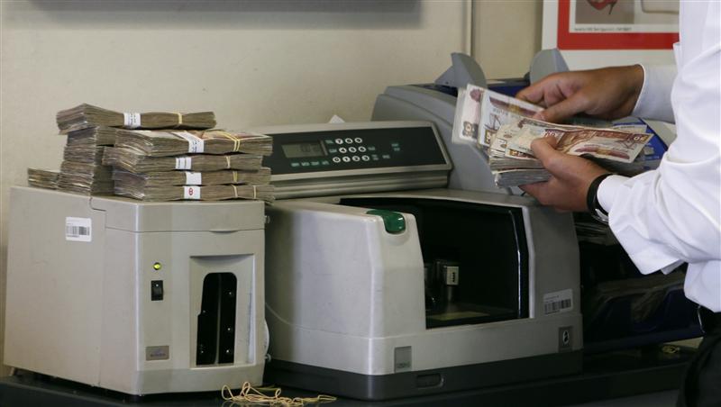 رئيس اتحاد البنوك: النظام الجديد لسعر الدولار بداية لتحرير سعر صرف الجنيه