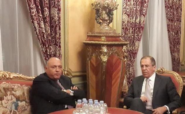 شكري يبحث هاتفيا مع وزير الخارجية الروسي التطورات في ليبيا واليمن وسوريا
