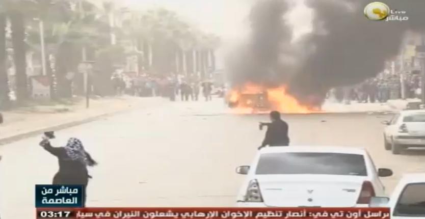 قناة التحرير الفضائية تقول إن السيارة التي أحرقها أنصار الإخوان بالهرم تابعة لها