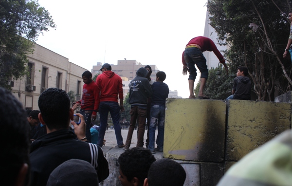 (محدث) - السيطرة على حريق محدود بمركز التدريب المهني المجاور للمجمع العلمي