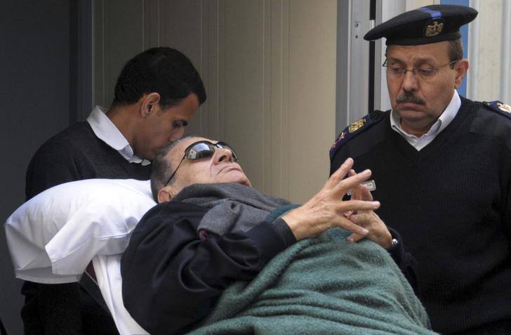 مسؤول بقطاع السجون: الإفراج عن مبارك ونجليه فور استلام قرار محكمة النقض