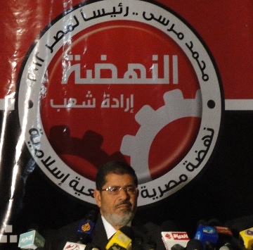 مرسي لن يحمل شعار (الإسلام هو الحل) في انتخابات الرئاسة