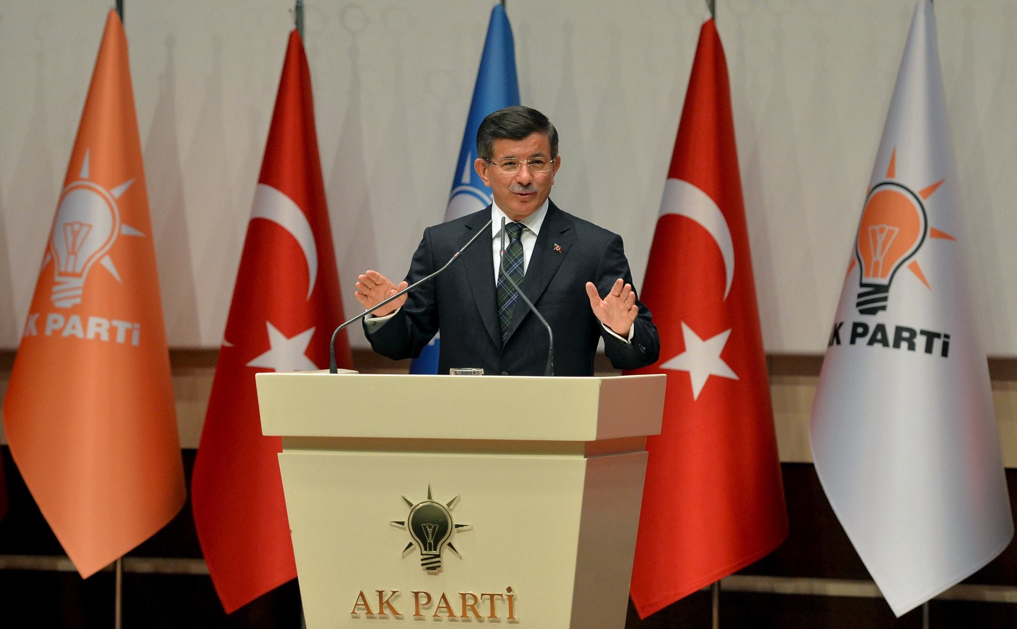 رئيس الوزراء التركي: ننتظر رد فعل الدول الغربية على حكم إعدام مرسي