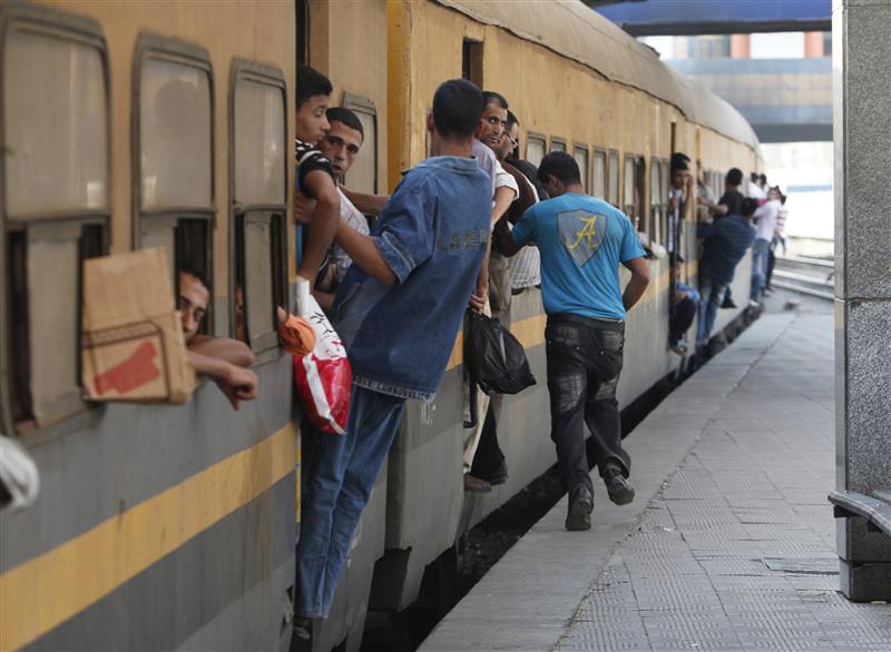 انتظام حركة السكك الحديدية بالوجهين البحرى والقبلى بعد تأخير 70 قطارا بسبب وقفات احتجاجية