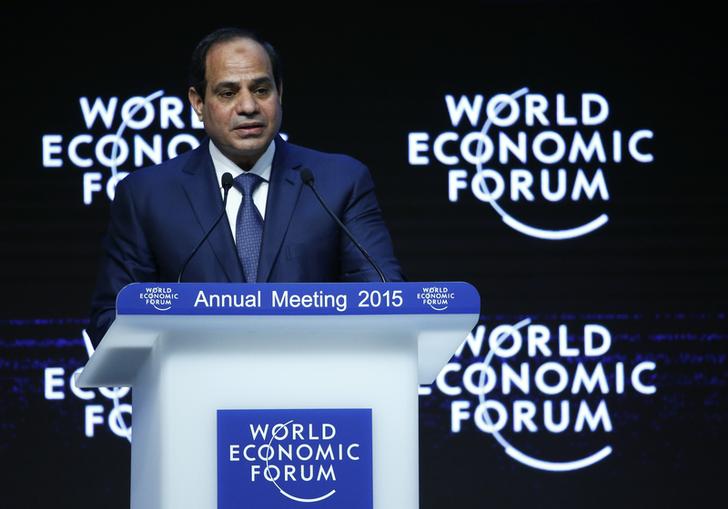 السيسي يشدد من دافوس على حرص مصر على توفير مناخ جاذب للاستثمار