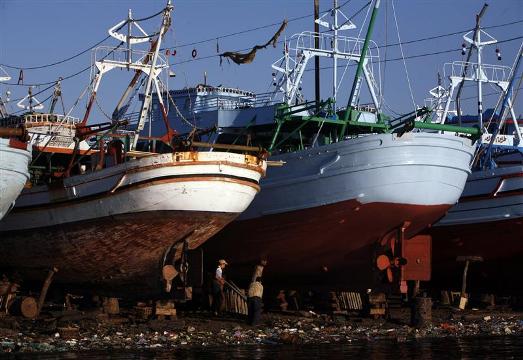 إغلاق ميناء الصيد بالبرلس وبوغازي رشيد بسبب الطقس